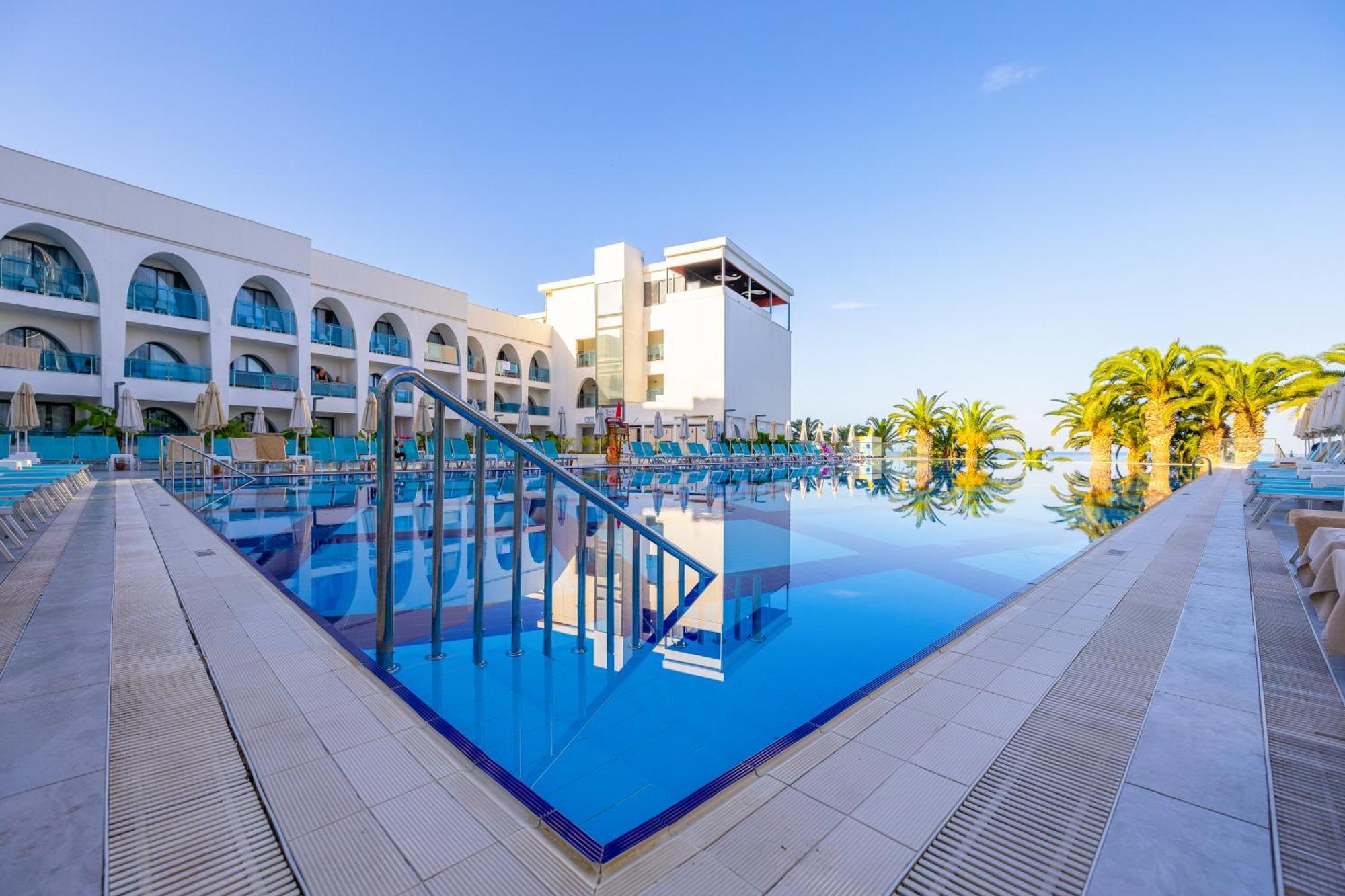 Infinity By Yelken Aquapark&Resorts קוסדסי מראה חיצוני תמונה