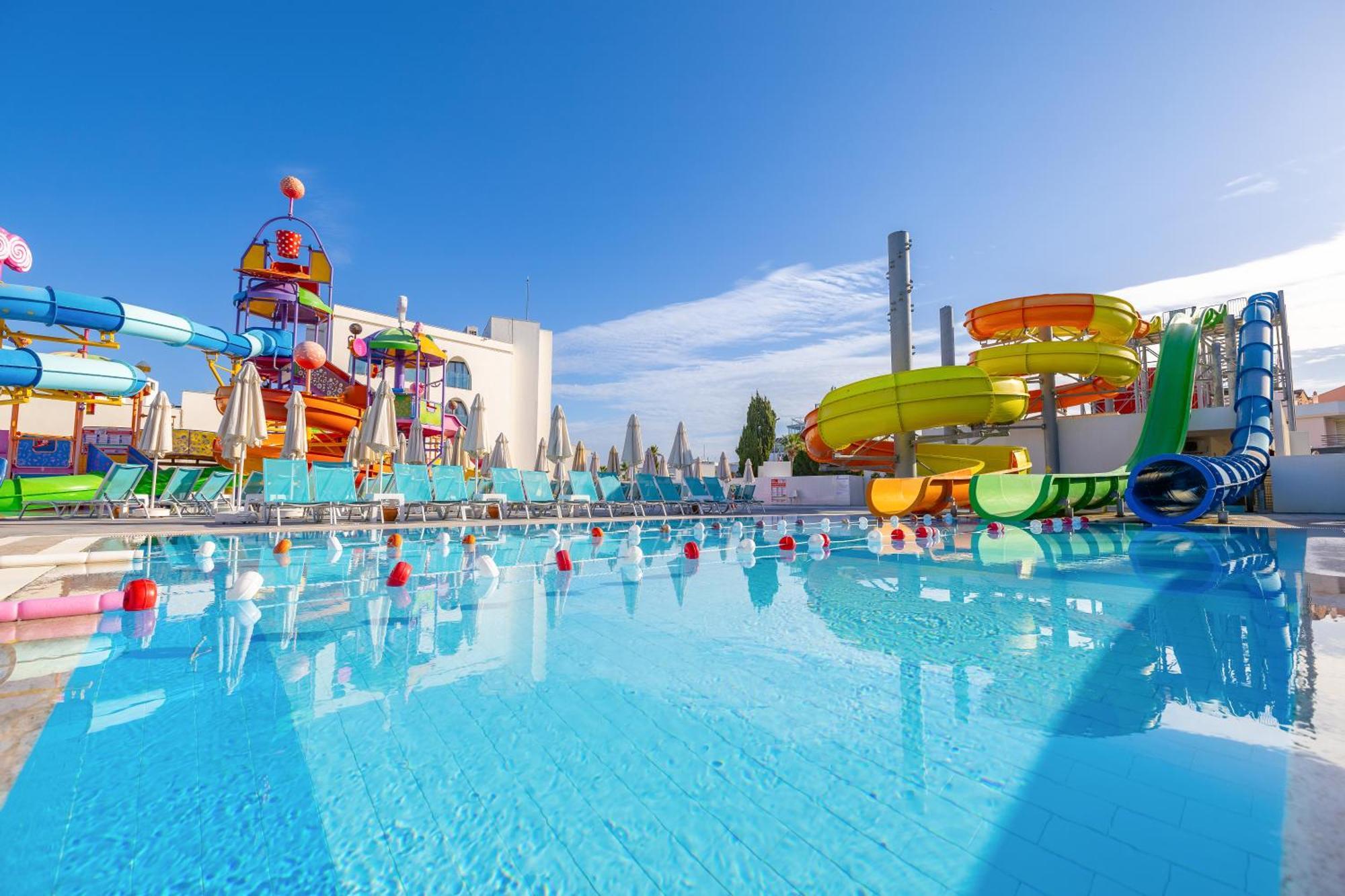 Infinity By Yelken Aquapark&Resorts קוסדסי מראה חיצוני תמונה